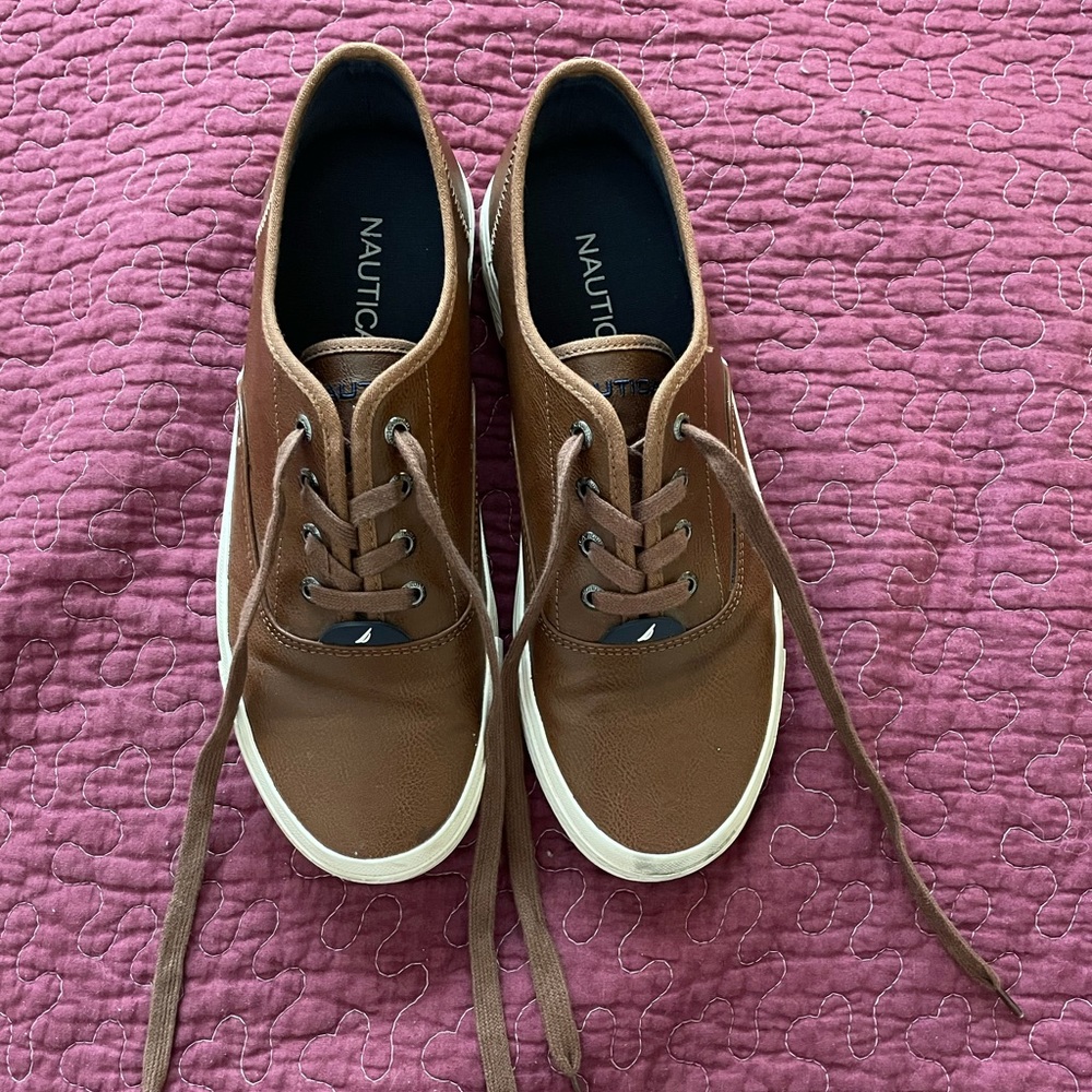Nautica Men’s 9.5 sneakers. Worn once